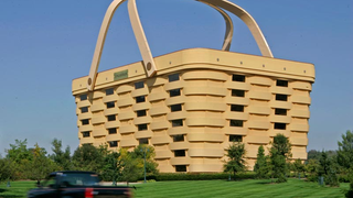 Unsellable 196-Foot Picnic Basket Marked Down to $5 Million<em></em>